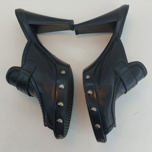 Stuart Weitzman Open Toe Black Leather Clogs - Picture 5 of 9
